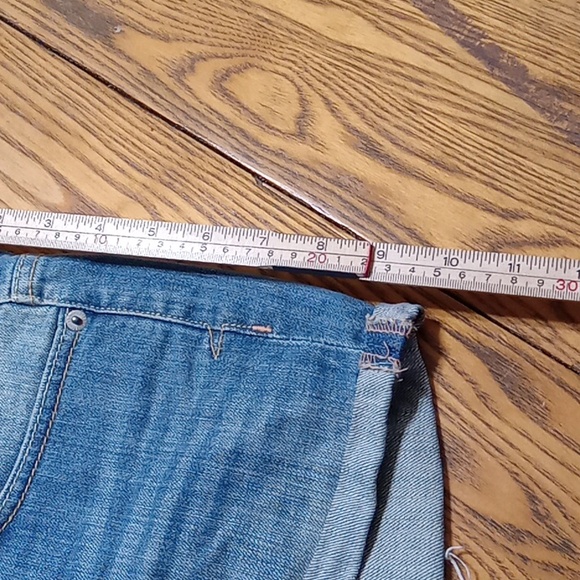 Aeropostale Jean Shorts WOMENS 9 / 10 DENIM FADED BLUE Summer Spring Pool Used - Picture 2 of 7